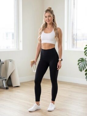 GapFit Eclipse Black Cropped Leggings Women’s Small